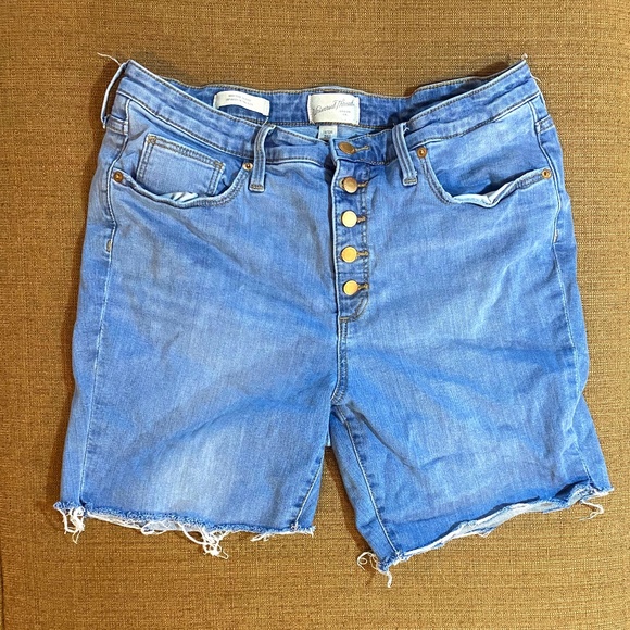 Universal Thread Pants - Universal Thread High Rise Skinny Jean Shorts